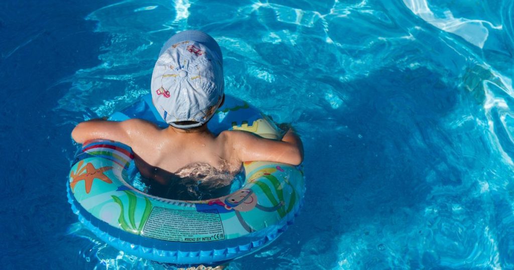 How Swimming Lessons for Kids Afraid of Water Build Confidence